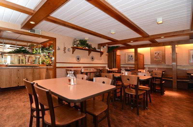 Best Western La Grande Hacienda Hotel